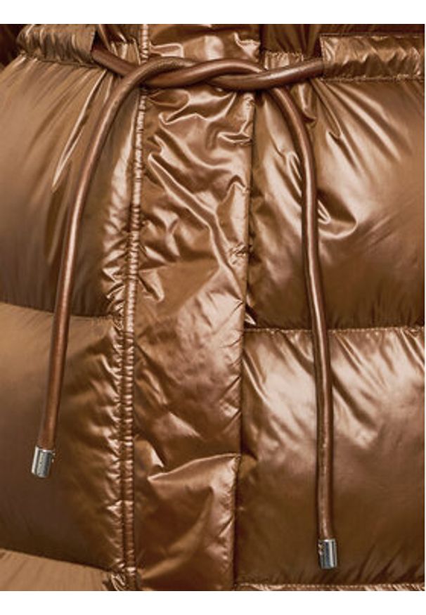 Woolrich Płaszcz zimowy Aliquippa CFWWOU0719FRUT3085 Brązowy Regular Fit. Kolor: brązowy. Materiał: syntetyk. Sezon: zima