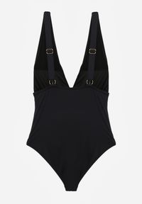 Renee - Czarny Strój Kąpielowy Jednoczęściowy z Metaliczną Aplikacją i Marszczeniem Kylrahne. Kolekcja: plus size. Kolor: czarny. Materiał: len. Wzór: aplikacja #3