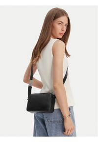 Calvin Klein Torebka K60K612555 Czarny. Kolor: czarny. Materiał: skórzane #1