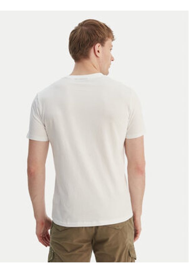 Napapijri T-Shirt S-Mahsa NP0A4FZB Biały Regular Fit. Kolor: biały. Materiał: bawełna