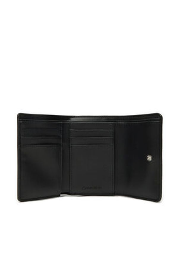 Calvin Klein Mały Portfel Damski Ck Must Small Trifold_Mono K60K612829 Czarny. Kolor: czarny. Materiał: skóra