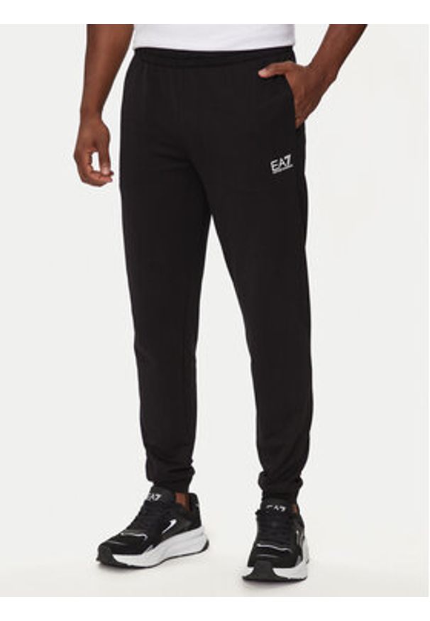 EA7 Emporio Armani Dres 8NPV60 PJVRZ 1200 Czarny Regular Fit. Kolor: czarny. Materiał: bawełna