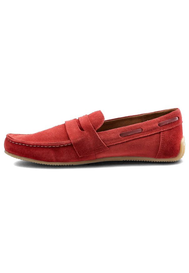 Czerwone Mokasyny Męskie Karino Stylowe Obuwie. Zapięcie: bez zapięcia. Kolor: czerwony. Materiał: zamsz, jeans, skóra. Szerokość cholewki: normalna. Styl: elegancki