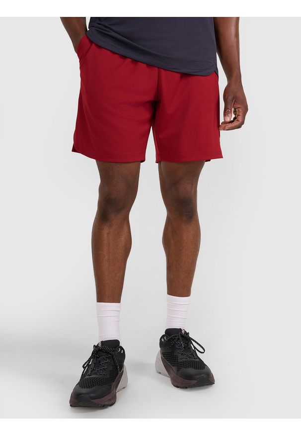 4f - 4F Spodenki treningowe szybkoschnące męskie - czerwone M. Kolor: czerwony. Materiał: dzianina, włókno, syntetyk, materiał. Długość: krótkie. Wzór: ażurowy, ze splotem. Sport: fitness