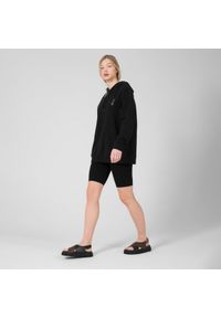 outhorn - Bluza oversize z kapturem damska. Okazja: na co dzień. Typ kołnierza: kaptur. Materiał: dzianina, poliester, dresówka, bawełna. Wzór: haft. Styl: casual