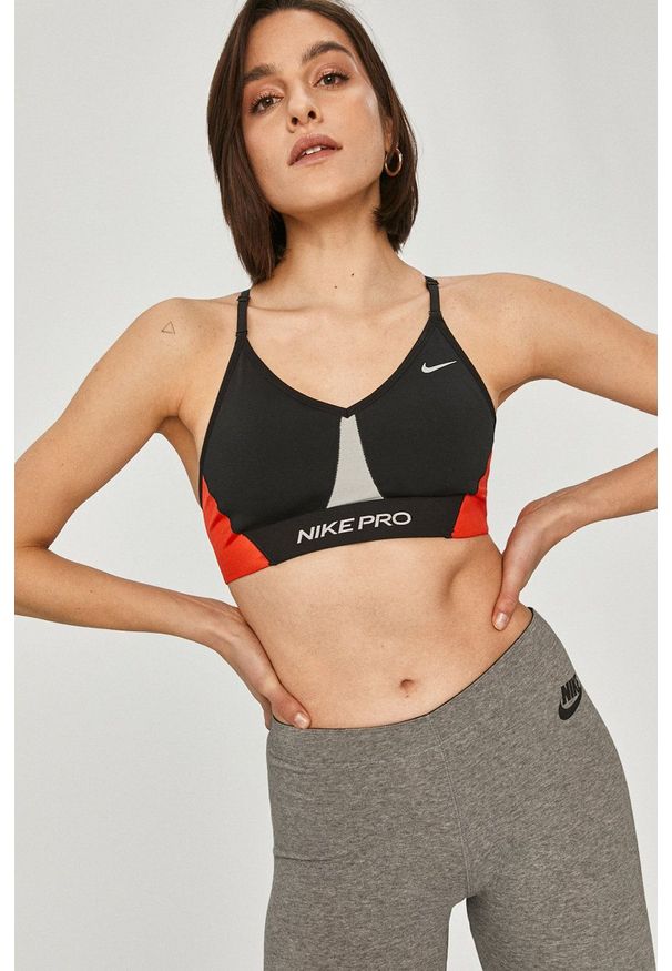 Nike - Biustonosz sportowy Indy. Kolor: czarny