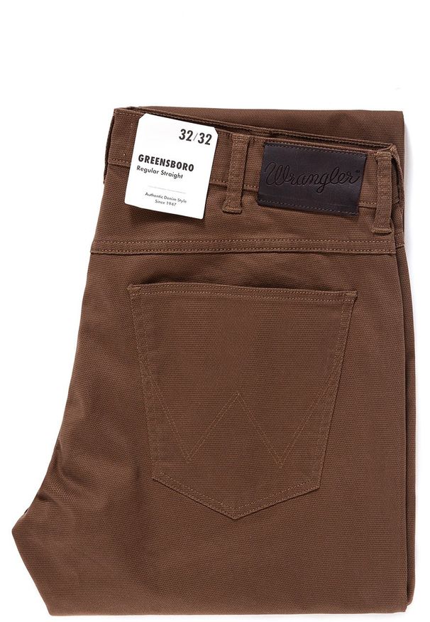 Wrangler - WRANGLER SPODNIE MĘSKIE GREENSBORO BISON W15QT228E 112127074. Materiał: materiał