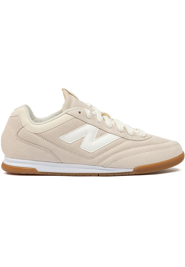 Buty unisex New Balance URC42EA – beżowe. Okazja: na co dzień. Kolor: beżowy. Materiał: skóra, guma, materiał. Szerokość cholewki: normalna