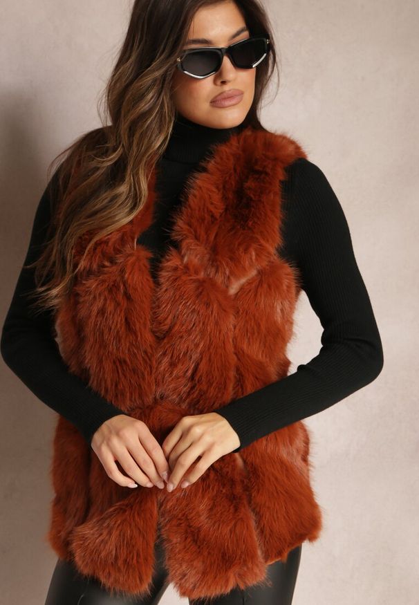 Renee - Brązowo-Pomarańczowa Futrzana Kamizelka z Wstawkami z Ekoskóry Lewja. Kolor: brązowy. Materiał: futro