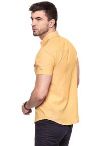 Wrangler - KOSZULA MĘSKA KRÓTKI RĘKAW WRANGLER SS ROLL WESTERN AMBER YELLOW W5A114MUY 112129951. Długość rękawa: krótki rękaw. Długość: krótkie