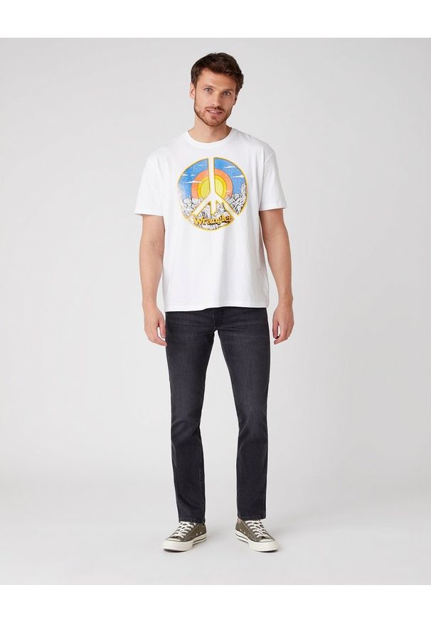 Wrangler - T-SHIRT MĘSKI WRANGLER SS CAR TEE WHITE W7APGF989 112131357