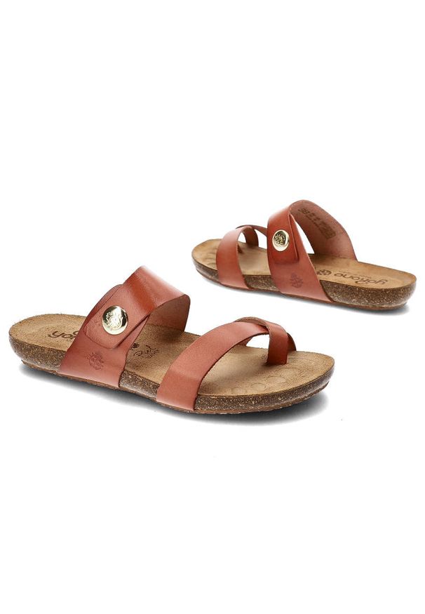 Brązowe Klapki Yokono Wygodne Buty Na Lato. Kolor: brązowy. Materiał: skóra. Wzór: jednolity. Sezon: lato. Styl: klasyczny