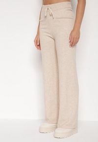 Born2be - Beżowy Dzianinowy Komplet z Bawełną i Wełną Długi Sweter i Szerokie Spodnie Reinesa. Kolor: beżowy. Materiał: wełna, bawełna, dzianina #4