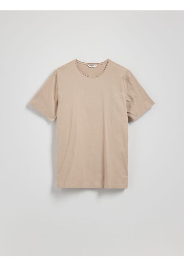 Reserved - Bawełniany t-shirt regular - beżowy. Kolor: beżowy. Materiał: bawełna