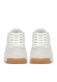 Guess Jeans Sneakersy EO-GJ202505161-2 Szary jasny. Kolor: szary. Materiał: materiał #5