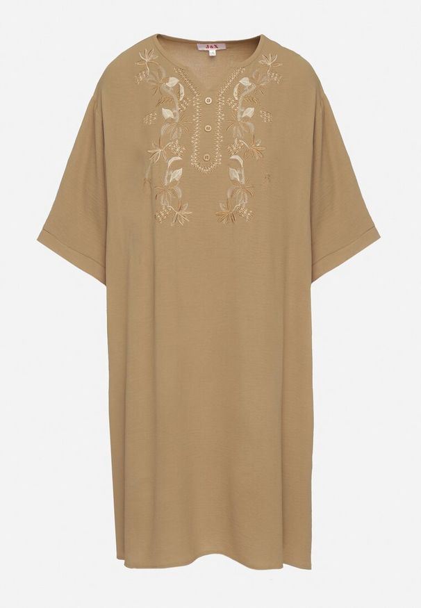 Born2be - Ciemnobeżowa Sukienka Pudełkowa z Guzikami i Ozdobnymi Haftami Jenivanea. Okazja: na co dzień. Typ kołnierza: dekolt w serek. Kolor: beżowy. Materiał: skóra. Długość rękawa: długi rękaw. Wzór: haft. Styl: casual, elegancki