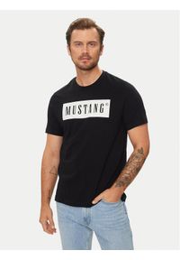 Mustang T-Shirt Austin 1014749 Czarny Regular Fit. Kolor: czarny. Materiał: bawełna