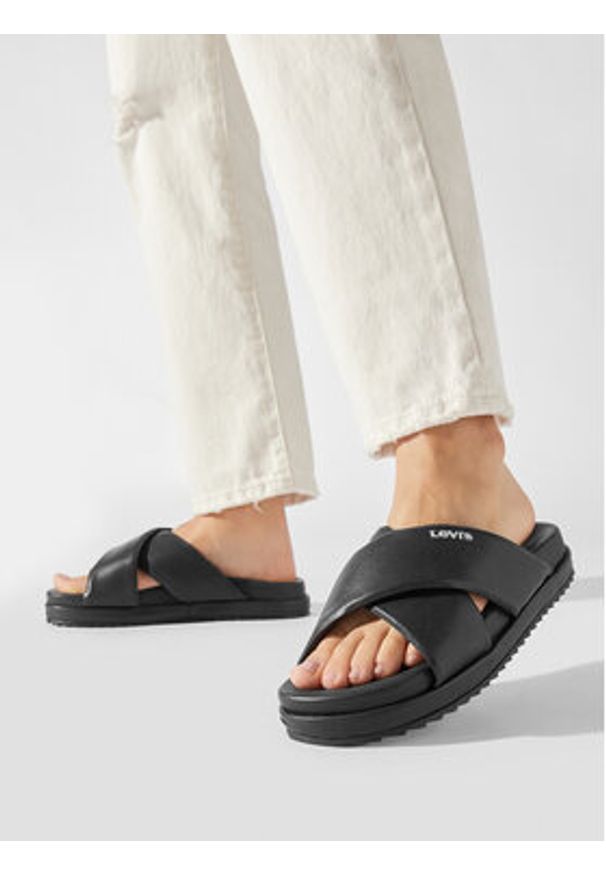 Levi's® Klapki 235206-794-559 Czarny. Kolor: czarny. Materiał: skóra