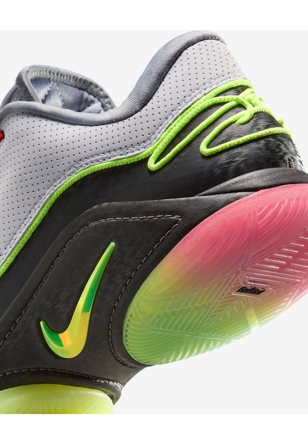 Nike LeBron XXII „Crown Jewel” Buty męskie do koszykówki. Materiał: materiał. Szerokość cholewki: normalna. Model: Nike Zoom. Sport: koszykówka