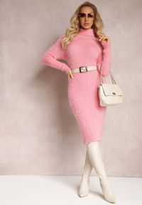 Renee - Różowa Wełniana Sukienka z Golfem Starks. Typ kołnierza: golf. Kolor: różowy. Materiał: wełna. Długość: mini #4
