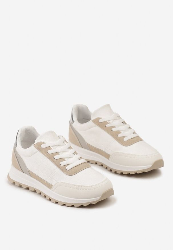 Born2be - Białe Sneakersy Sznurowane Egrania. Wysokość cholewki: przed kostkę. Kolor: biały. Materiał: zamsz, materiał. Szerokość cholewki: normalna. Obcas: na płaskiej podeszwie