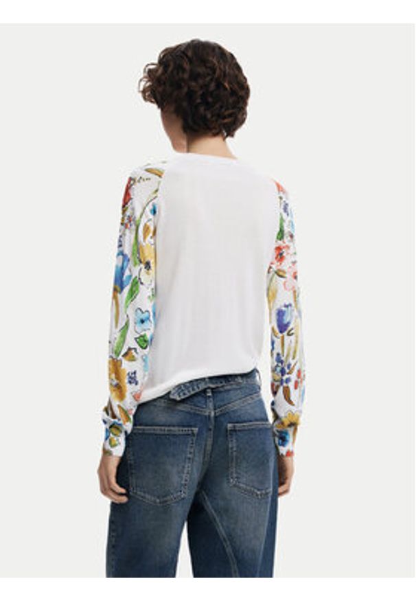 Desigual Sweter 25SWJF31 Biały Regular Fit. Kolor: biały. Materiał: syntetyk