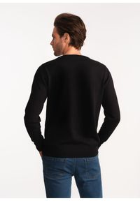 Ochnik - Czarny sweter męski basic. Okazja: na co dzień. Kolor: czarny. Materiał: bawełna. Długość: długie. Styl: casual