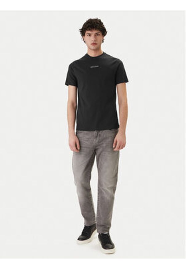 Armani Exchange T-Shirt XM002471 AF10356 UB101 Granatowy Slim Fit. Kolor: niebieski. Materiał: bawełna