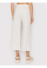 Liviana Conti Spodnie dresowe F2SJ75 Biały Relaxed Fit. Kolor: biały. Materiał: bawełna #3