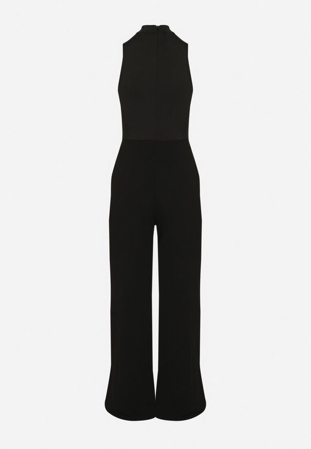 Born2be - Czarny Kombinezon z Dekoltem Halter i Półgolfem z Łańcuszkiem w Talii Tenilra. Okazja: na co dzień. Kolor: czarny. Długość: długie. Styl: casual, elegancki
