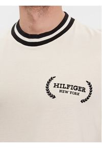 TOMMY HILFIGER - Tommy Hilfiger T-Shirt Laurel MW0MW33681 Beżowy Regular Fit. Kolor: beżowy. Materiał: bawełna #3