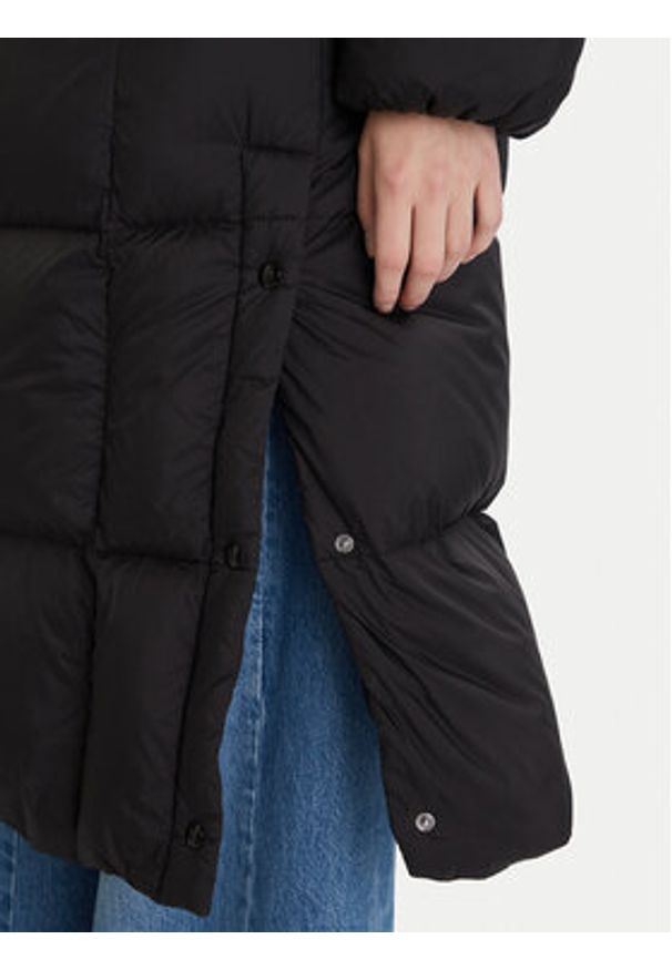 Hugo - HUGO Kurtka puchowa Fini-3 50546355 Czarny Regular Fit. Kolor: czarny. Materiał: syntetyk