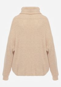 Renee - Beżowy Golf Oversize Malia. Okazja: na co dzień. Typ kołnierza: golf. Kolor: beżowy. Materiał: dzianina, wiskoza, skóra, jeans. Długość rękawa: długi rękaw. Długość: długie. Wzór: prążki, ze splotem. Styl: casual, klasyczny #8