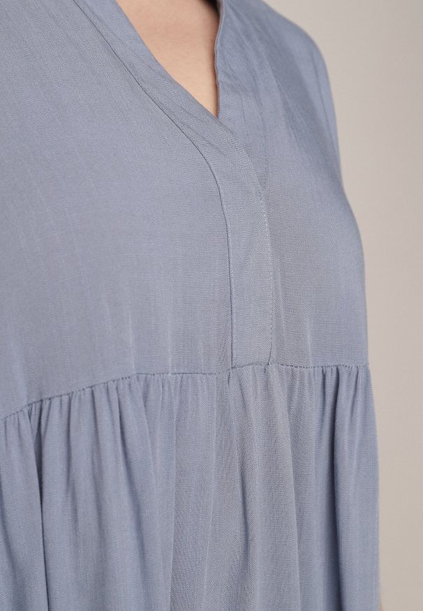 Born2be - Niebieska Rozkloszowana Sukienka w Koszulowym Stylu z Bawełny Normae. Okazja: na co dzień, do pracy. Kolor: niebieski. Materiał: bawełna. Typ sukienki: koszulowe. Styl: casual, klasyczny