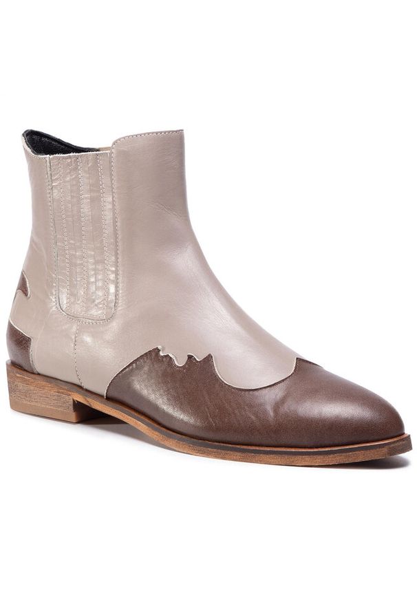 Sztyblety Sergio Bardi. Kolor: beżowy