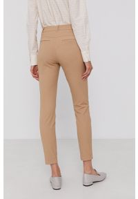 Pennyblack Spodnie damskie kolor beżowy dopasowane medium waist. Kolor: beżowy. Materiał: tkanina #3