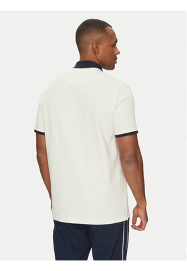 Champion Polo 221044 Biały Regular Fit. Typ kołnierza: polo. Kolor: biały. Materiał: bawełna