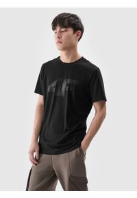 4f - 4F T-shirt regular z nadrukiem męski - czarny L. Okazja: na co dzień. Kolor: czarny. Materiał: jersey, bawełna, dzianina. Długość rękawa: krótki rękaw. Długość: krótkie. Wzór: nadruk. Styl: casual, klasyczny, sportowy #1