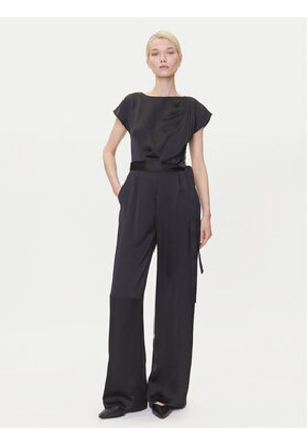 Hugo - HUGO Kombinezon Kisanda-1 50544785 Czarny Regular Fit. Kolor: czarny. Materiał: syntetyk