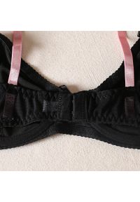 Intica - Komplet bielizny z miękkiego materiału z regulowanymi paskami Mirtha. Kolor: wielokolorowy. Materiał: materiał. Wzór: paski #2