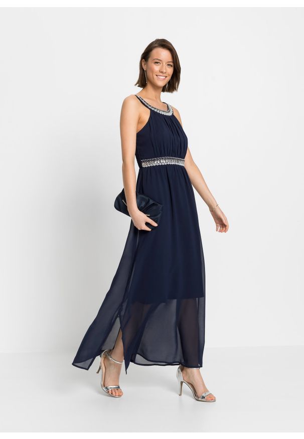 bonprix - Długa sukienka z aplikacją ze sztrasów z poliestru z recyklingu. Kolor: niebieski. Materiał: poliester. Wzór: aplikacja. Długość: maxi