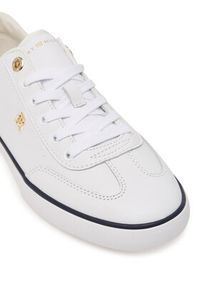 TOMMY HILFIGER - Tommy Hilfiger Sneakersy Th Chic Low Profile Vulc FW0FW09104 Biały. Kolor: biały. Materiał: skóra #4