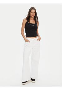 Guess Top V5GP22 J1314 Czarny Regular Fit. Kolor: czarny. Materiał: bawełna