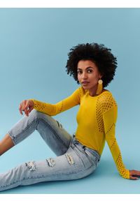 TOP SECRET - Ażurowy sweter. Okazja: na co dzień. Kolor: żółty. Materiał: jeans. Wzór: ażurowy. Sezon: wiosna, lato. Styl: casual, elegancki #5