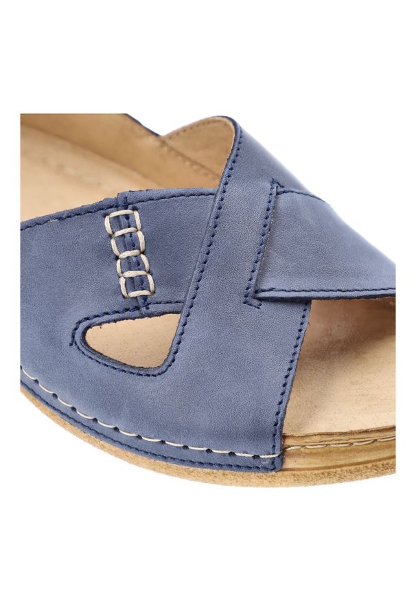 Niebieskie Sandały Armodo Wygodne Obuwie Damskie. Okazja: na co dzień, na spacer. Zapięcie: rzepy. Kolor: niebieski. Materiał: skóra. Wzór: ażurowy. Styl: casual