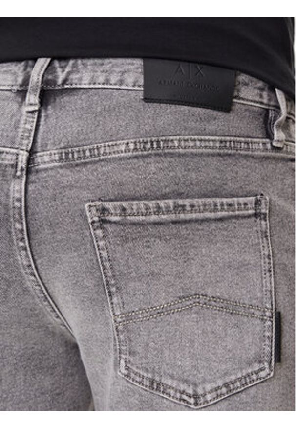 Armani Exchange Jeansy XM000070 AF18823 M8088 Szary Slim Fit. Kolor: szary