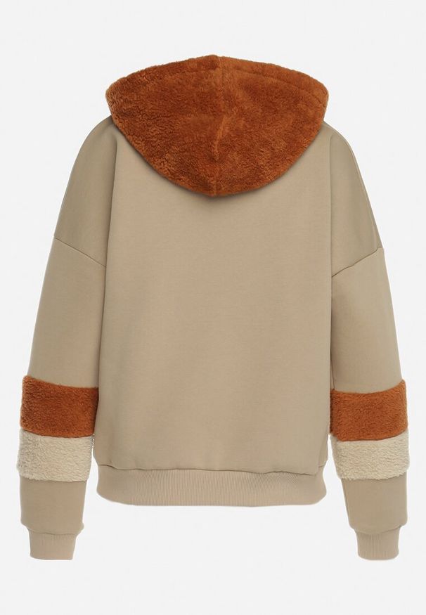Born2be - Beżowa Bluza z Kapturem i Futrzanymi Wstawkami Pyroxis. Typ kołnierza: kaptur. Kolor: beżowy. Materiał: futro