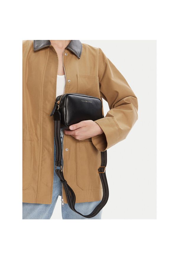 TOMMY HILFIGER - Torebka Tommy Hilfiger. Kolor: czarny