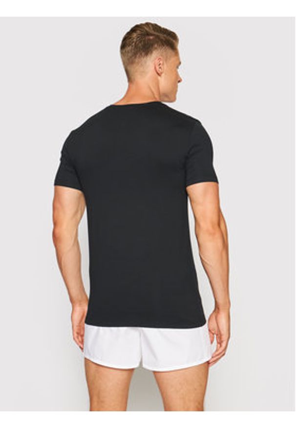 Hanro Podkoszulek Superior 3089 Czarny Slim Fit. Kolor: czarny. Materiał: bawełna