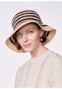 Ochnik - Słomkowy kapelusz damski w czarne paski. Kolor: czarny. Wzór: paski #2